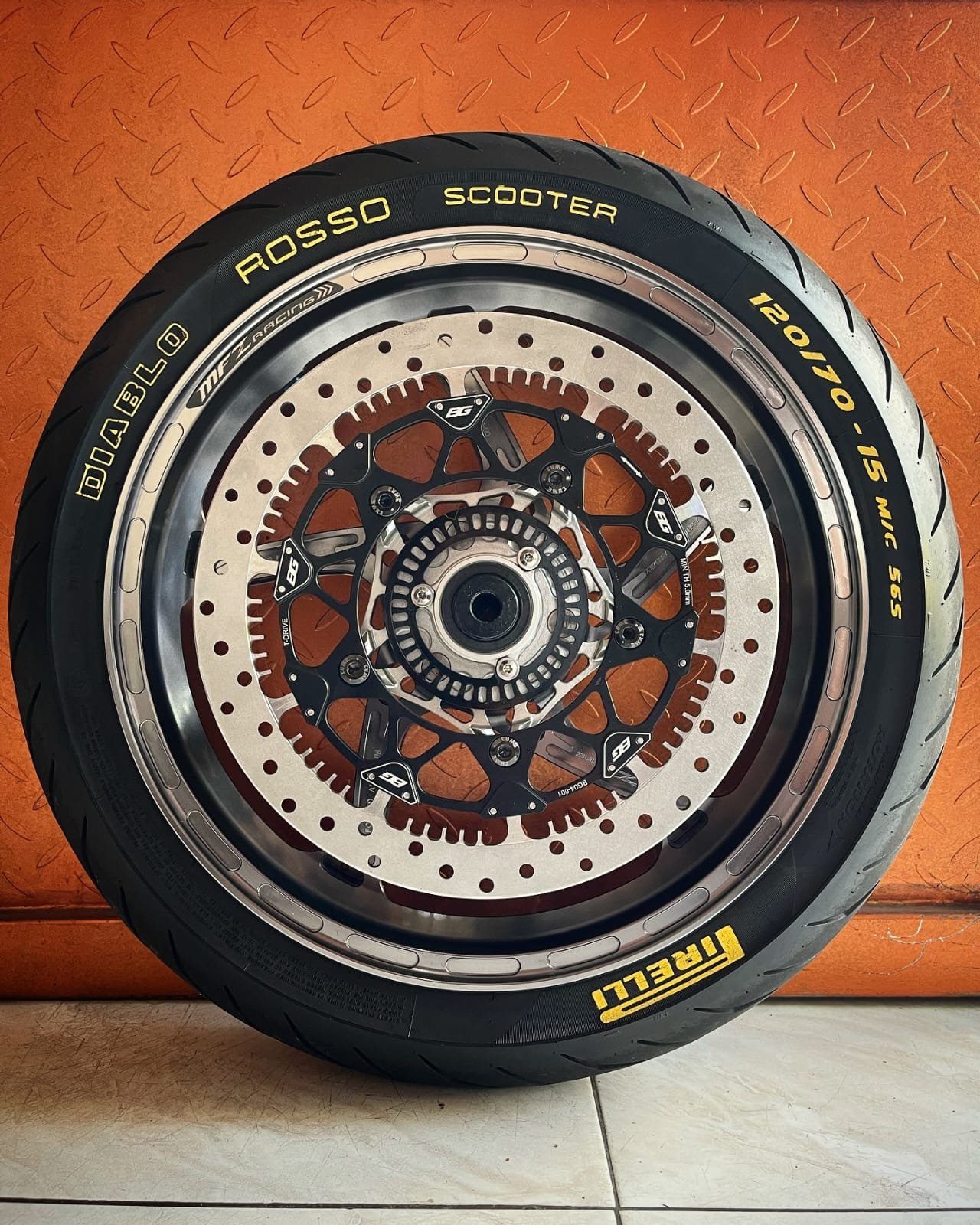 Wheel covers & stickers